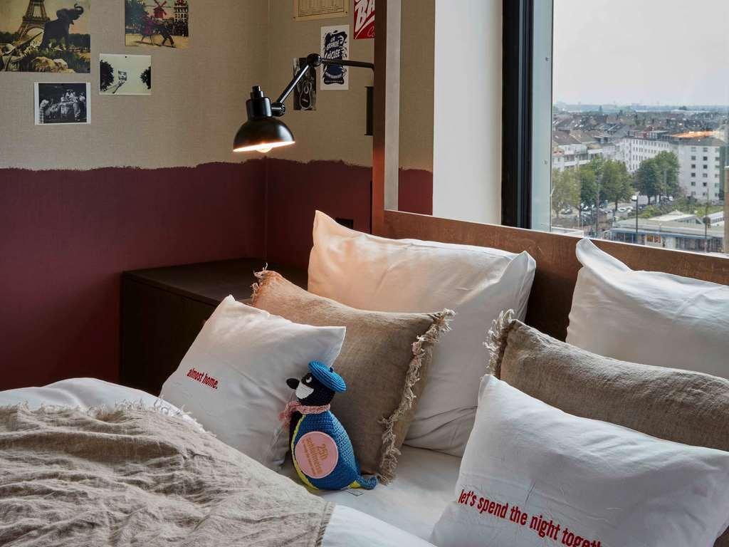 25Hours Hotel Das Tour Dusseldorf Phòng bức ảnh
